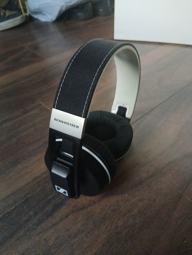 Sennheiser Urbanite headphones
