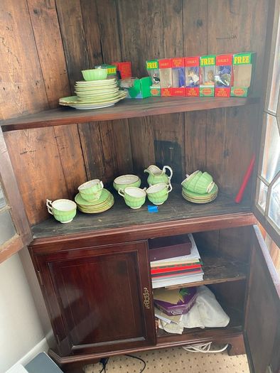3 cornered Mahogany Unit