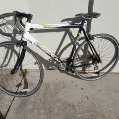 Mens road bike / racer