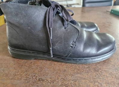 Dr. Martens size 6