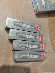 Spark Plugs Ngk Dilzkar7c11s