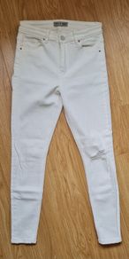 Cream Mid-Rise Jeans