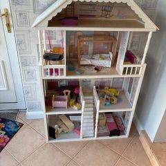 dolls house