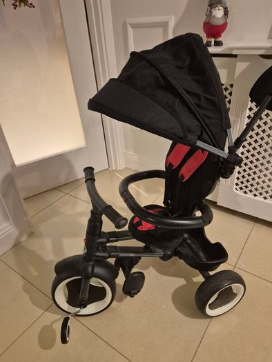 baby stroller