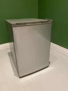 LOGIK Mini Fridge