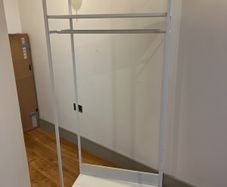 Clothes Hanging Unit