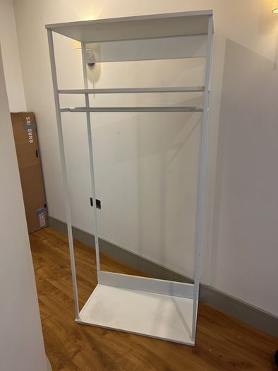 Clothes Hanging Unit