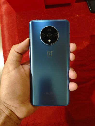 OnePlus 7T with original box and Charger