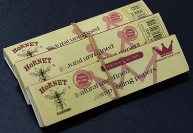 Hornet Rolling Papers with Tips 3 packs for 5e