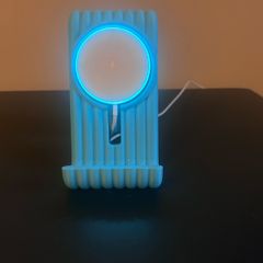 3D printed Stand and MagSafe charger 15W