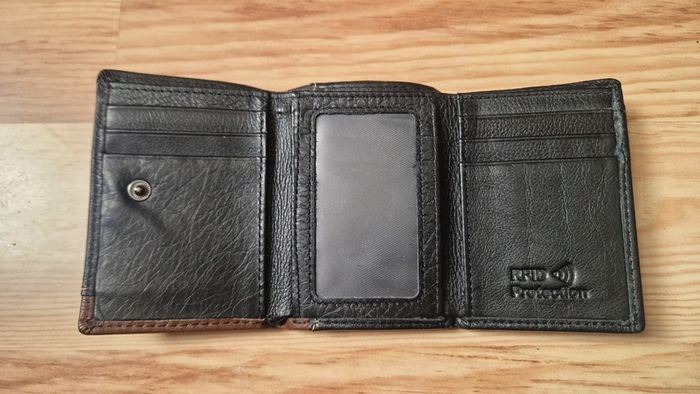 Leather Trifold Wallet