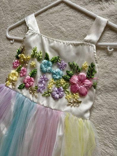 Floral Dress with head piece Age 3-4 years