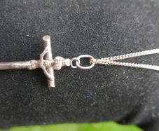 Vintage Sterling Silver 925 Rose Cross Pendant on Chain 4,2g length - 17"