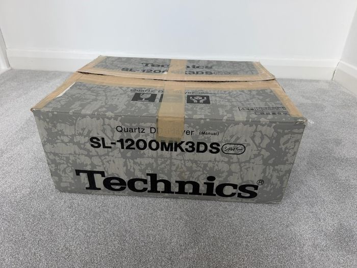 Technics SL1200 mk3Ds