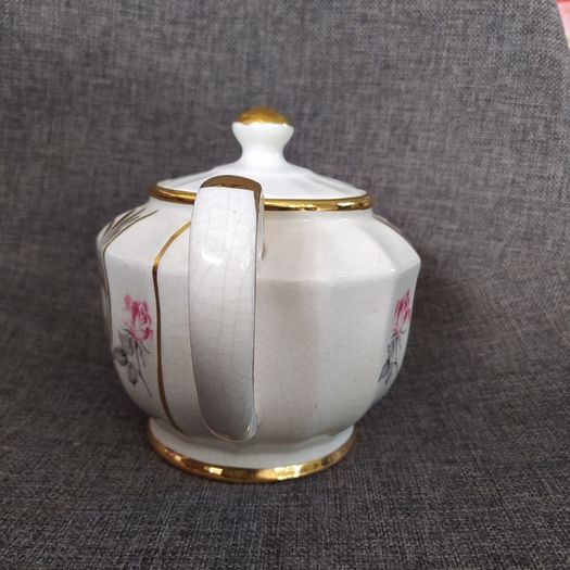 1960s Price & Kensington teapot