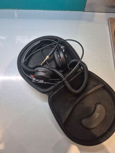 Sennheiser HD25