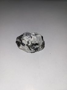 Moonstone uv reactive