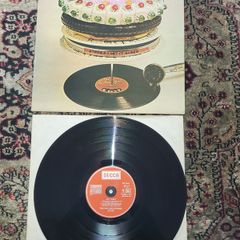 The Rolling Stones; let it bleed LP