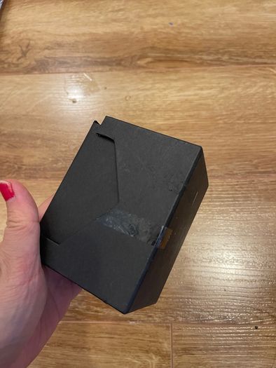 An empty original Tag box