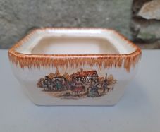 Sandland ware square bowl