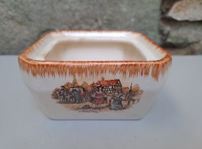 Sandland ware square bowl