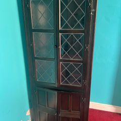 Glass cabinet