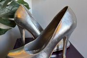 Ladies heels size 6