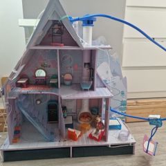 LOL surprise winter disco chalet