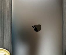 Mac Book