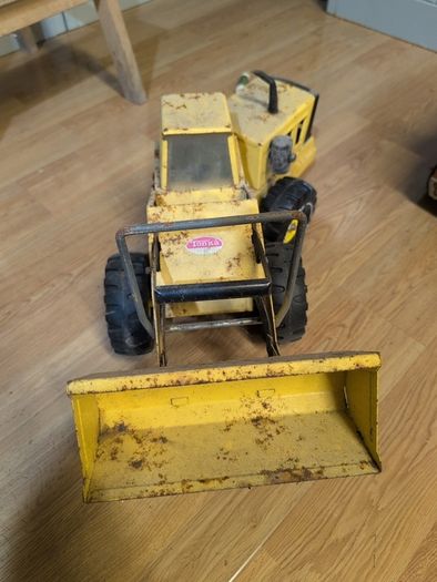 Vintage 1960s/70s Mighty Tonka Loader #3920 - Yellow Steel Bucket