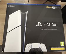 Sony PS5, PlayStation 5  Digital Edition Console 1TB  - White.  System Version under 13.6 Hackable Version. Like New 1+ Year Warranty