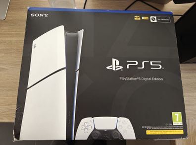 Sony PS5, PlayStation 5  Digital Edition Console 1TB  - White.  System Version under 13.6 Hackable Version. Like New 1+ Year Warranty