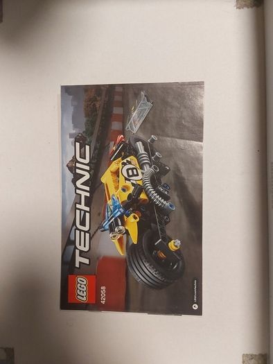 Lego Technic stunt bike 42058