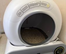 Automatic cat tray - new - self-cleaning