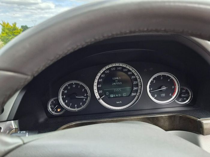 Mercedes-Benz E-Class 2010