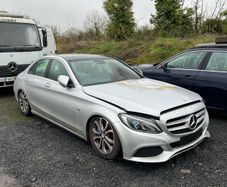 Breaking Mercedes c350e 2016 c class w205 hybrid