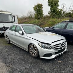 Breaking Mercedes c350e 2016 c class w205 hybrid