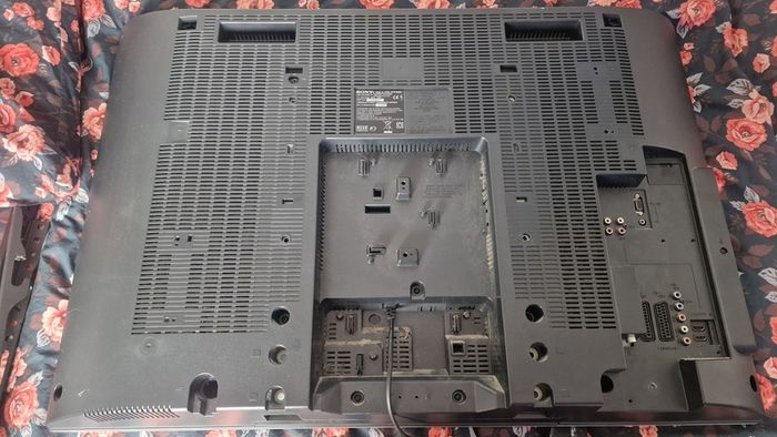 Sony Bravia Kdl-37p3020 37" Lcd Tv