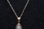 Vintage 9ct Gold Teardrop Pendant Necklace Fully Hallmarked