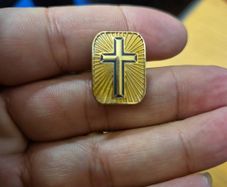 Vintage Valley Casting Gold Tone Cross Father's Day Religious Pin