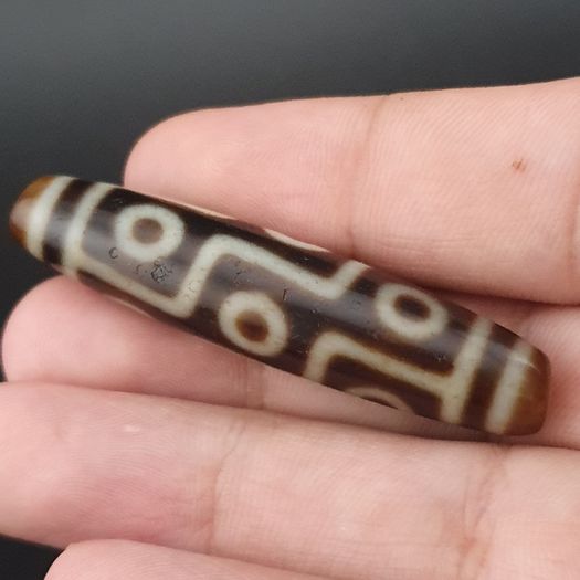 Antique Himalayan 9 Eyes Agate Dzi Bead Amulet