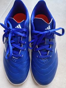 Astro football boots UK5