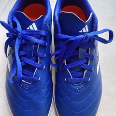 Astro football boots UK5