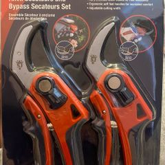 Anvil Secateurs and Bypass Secateurs Set