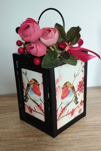 Beautiful Lantern with Robin