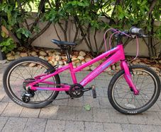Girls Pink Merida Bike