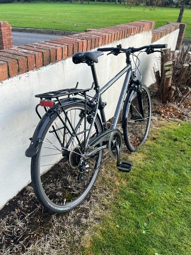 VICTORIA Bike Grey Medium Hybrid Bike