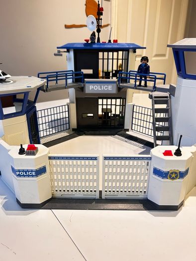 Playmobile Police station