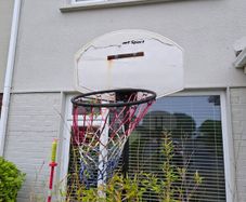 Basketball hoop