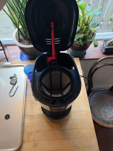 Russell Hobbs Buckingham Filter Coffee Maker in Stainless Steel (Model 20680)